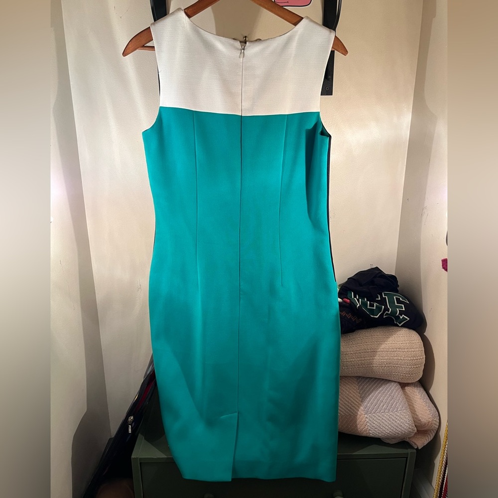 Color Block Shift Dress - Picture 2 of 3